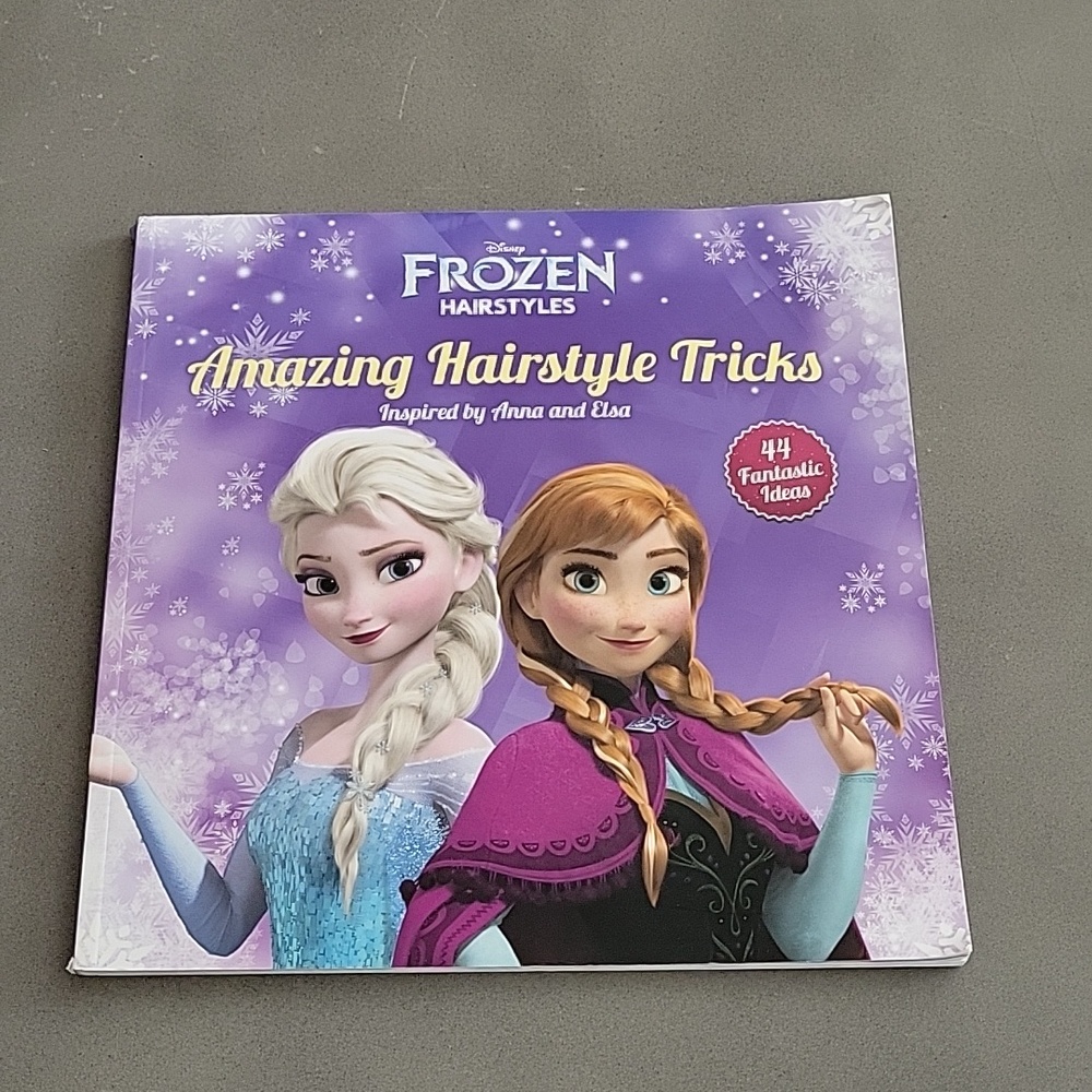 Disney Frozen Amazing Hairstyle Tricks Book
